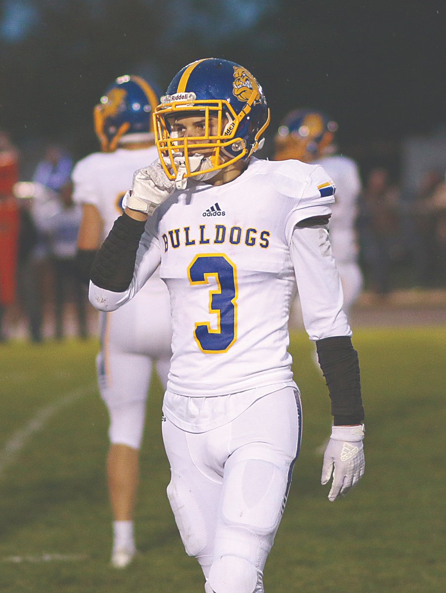 CorkyESJ's tweet photo. Congrats to @Bulldogfanpage @Juice_50 and @jacoblarrison3 named to the Associated Press Div. 7-8 All State Football Teams. https://t.co/M9kceNXAq7