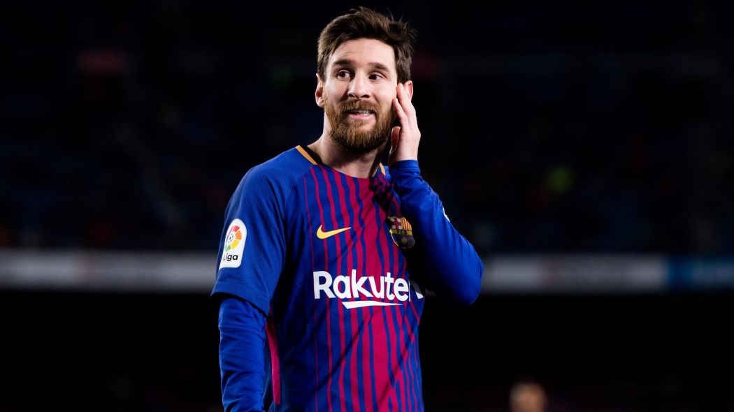 MDduo's tweet photo. Let’s be honest Messi and Ronaldo should’ve been top 2. Modric, Grizman nd Mbappe they're a good players, but there's no-one better than Leo and CR7
#BallonDor https://t.co/wnDk0CByuw