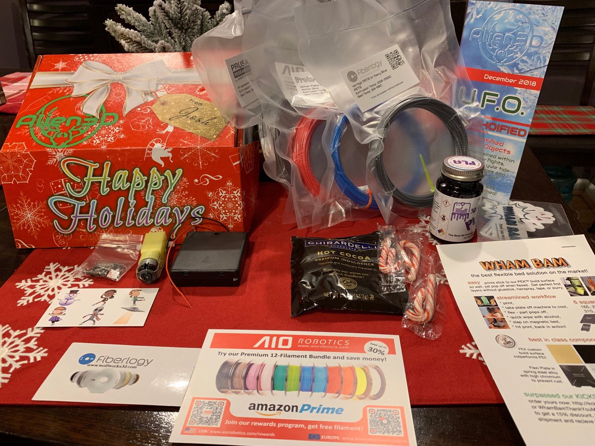 Spoiler: Just received the UFO box. Top notch filament selection. Really cool project this month and that’s a generous portion if Gloop. ⁦<a href="/3DGloop/">3D Gloop!</a>⁩ ⁦<a href="/prusament/">Prusament</a>⁩ ⁦<a href="/Proto_pasta/">Protopasta</a>⁩ ⁦<a href="/AIORobotics/">AIO Robotics</a>⁩ ⁦<a href="/Wolfworks3D/">Wolfworks 3D</a>⁩ ⁦<a href="/WhamBamSystems/">Wham Bam Systems</a>⁩
