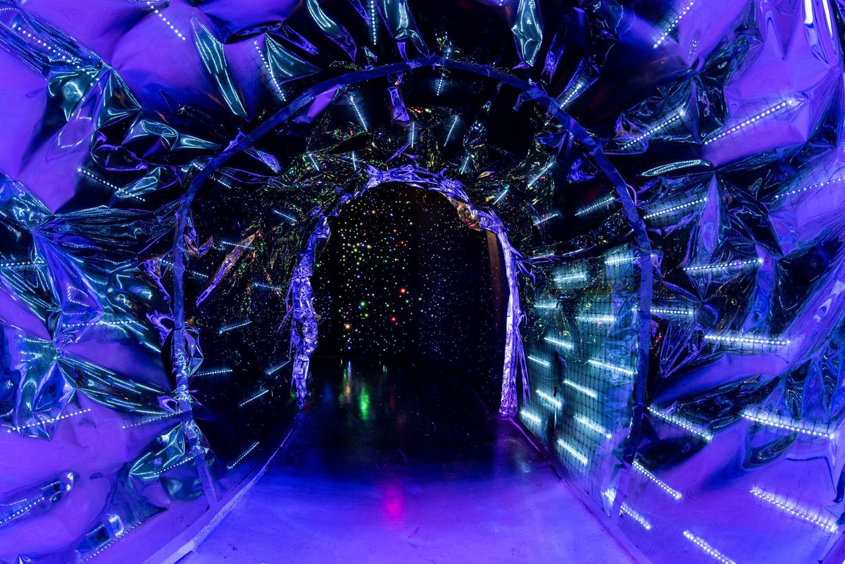 FactoryObscura's tweet photo. GOOD NEWS! You now have even more time to explore #BeyondOKC, because it will now remain open through JANUARY 6!!! Thanks to your support, we are remaining open through the New Year 🎉 Plan your holiday adventure now! Get tickets: https://t.co/qYaDZiImsr https://t.co/fD3WOdltPH