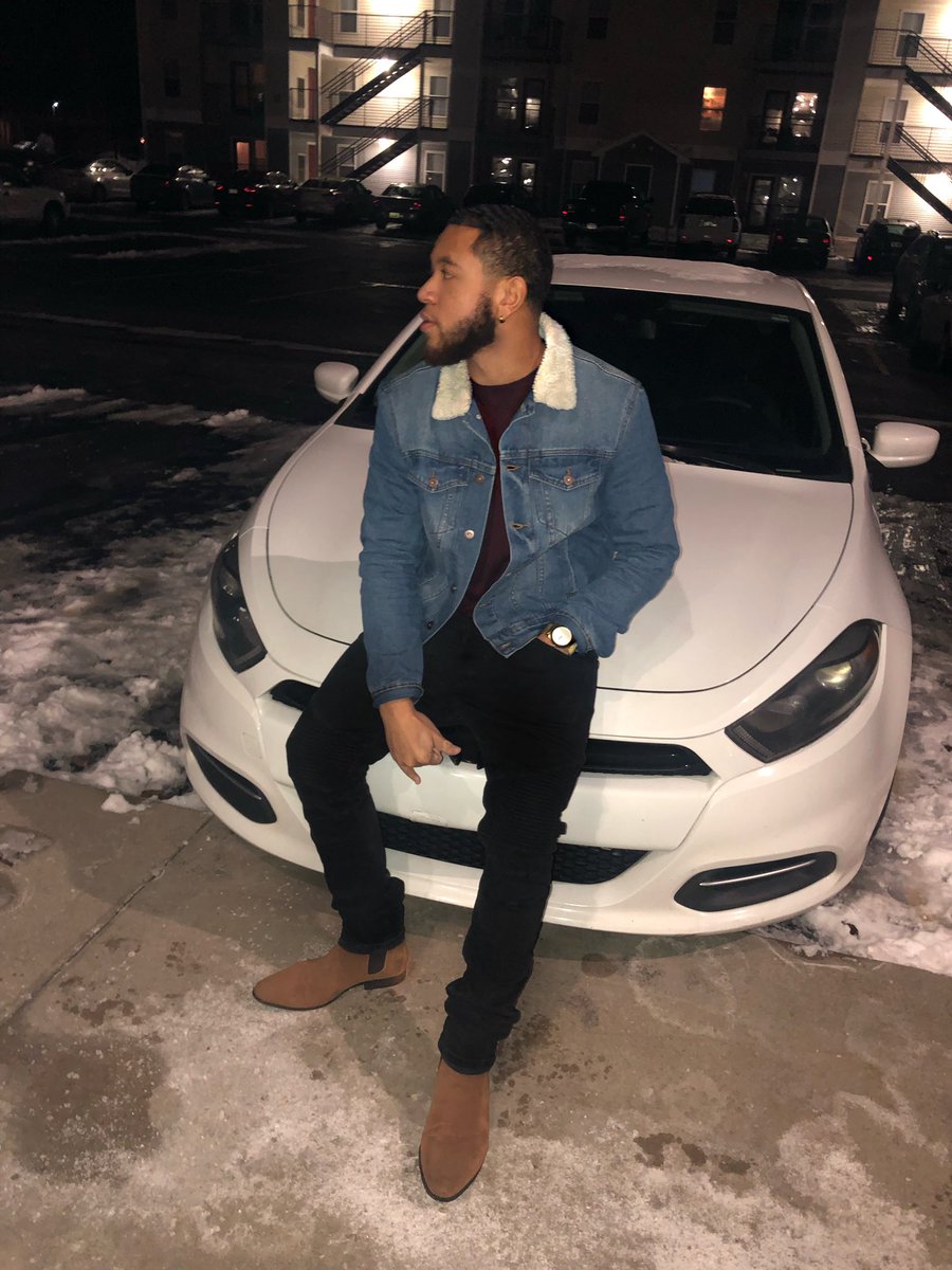JackPhrostt's tweet photo. Founders Day loading...so it’s only right to bless the TL with #FineAlphaTwitter hop on the 🚂 Apes 🤙🏽 https://t.co/HGAlgHQrwP