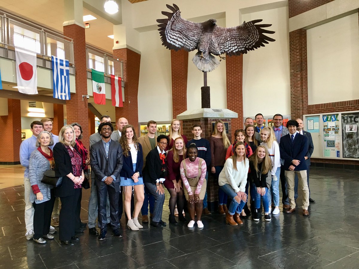 hhshawks03's tweet photo. Check out the HHS Emerging Leaders!   Today they led county leaders on a school tour!   We loved hearing from you about what makes HHS so special!  #hawkyeah https://t.co/o51bk123WJ