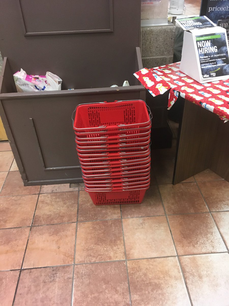 ADKGlenn's tweet photo. Dear @PriceChopper /@market32. Every time I go in your lake placid store the baskets are piled up at the cash registers or in the exit area. Please buy some more baskets or restock the entrance more often. Love. Glenn. https://t.co/Vn95TkOKkE