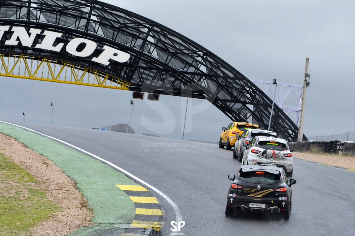 Going Up The Hill <a href="/Circuito_Jarama/">Circuito de Madrid Jarama - RACE</a> - Clio Cup Spain Meeting 3 Back In October 2018 @RenaultSpSeries, <a href="/EspirituJarama/">Espíritu del Jarama</a>, <a href="/ASNUperformance/">ASNU Performance</a> #jaramarace #clio #car #cars #racing #race #wet #track #motorsport #renault #cliocup #madrid #october #hill #meeting #3 #espiritudeljarama #Asnu
