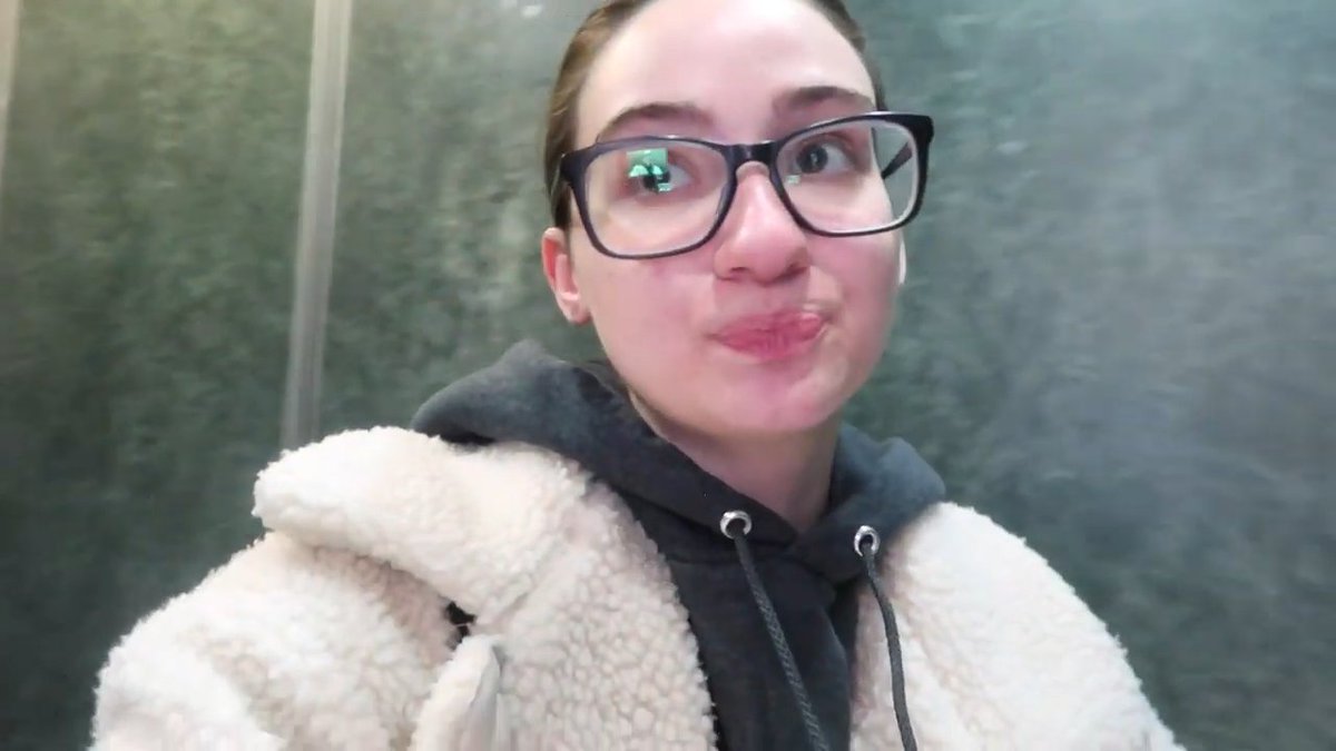 cheerfulzach's tweet photo. when your mom yells at you for spending over $100 over candles and you're just standing there not feeling bad at all...
#ChickeeVlogmas 
@BeautyChickee https://t.co/4EiobzUTFG