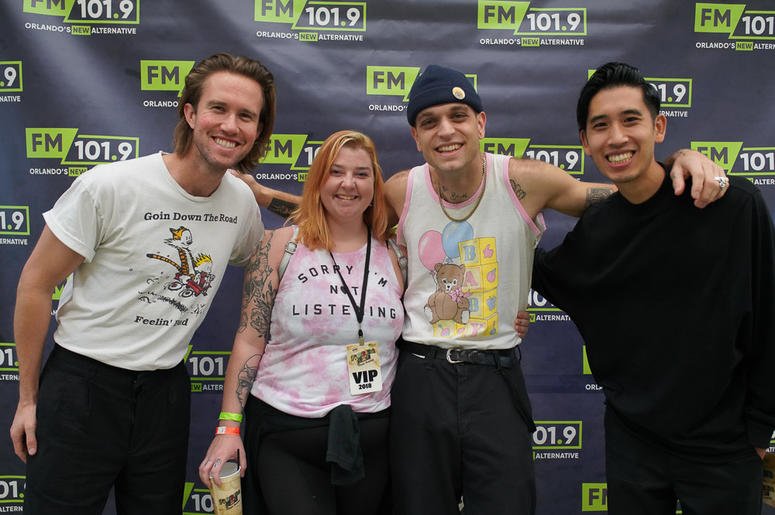 fm1019orlando's tweet photo. Check out @SirSly backstage with fans at #FMFloridaMan Music Festival. See all the photos here: https://t.co/MLxSfCwdCY https://t.co/wkTKahu2JG