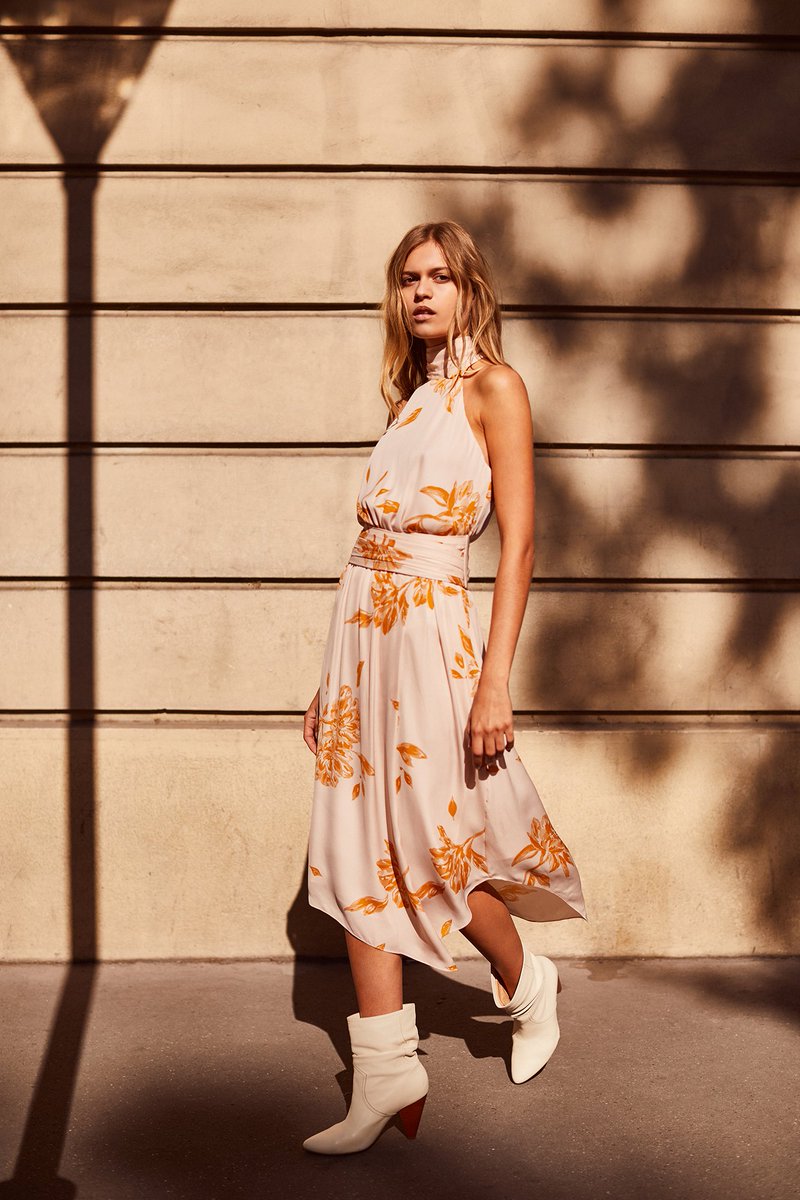Joie_Clothing's tweet photo. #Resort18 features a refreshing pastel color palette, perfect for transitioning your wardrobe from dark Holiday hues for fresh spring looks.
https://t.co/pRLla6iMWg https://t.co/H6uamXoQnF