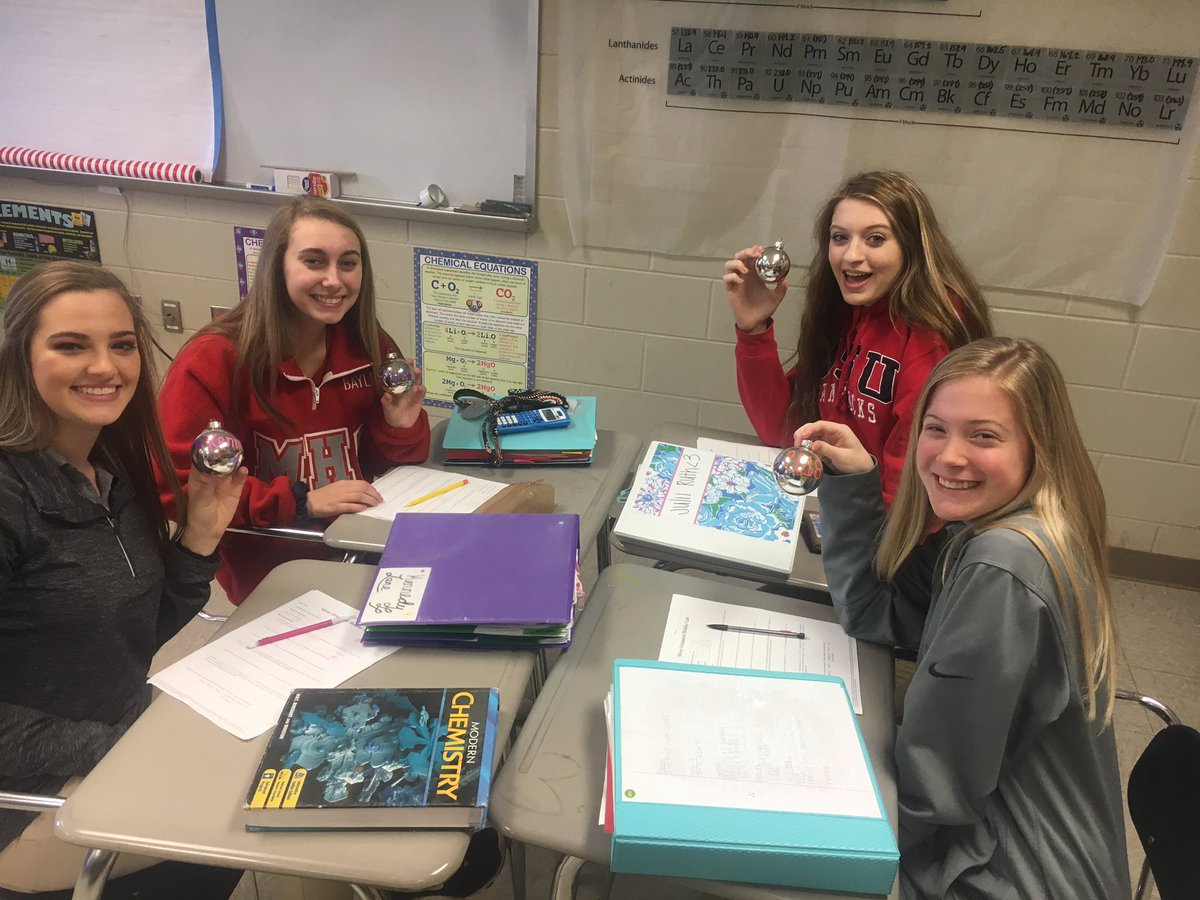 DWrightMMS's tweet photo. Even a grinch can get into the Christmas spirit occasionally. Students turned clear ornaments into mirrors using a redox reaction while determining how many moles of silver was plated onto the glass @MunfordHigh @TCBOE https://t.co/dr1eTFp1zS