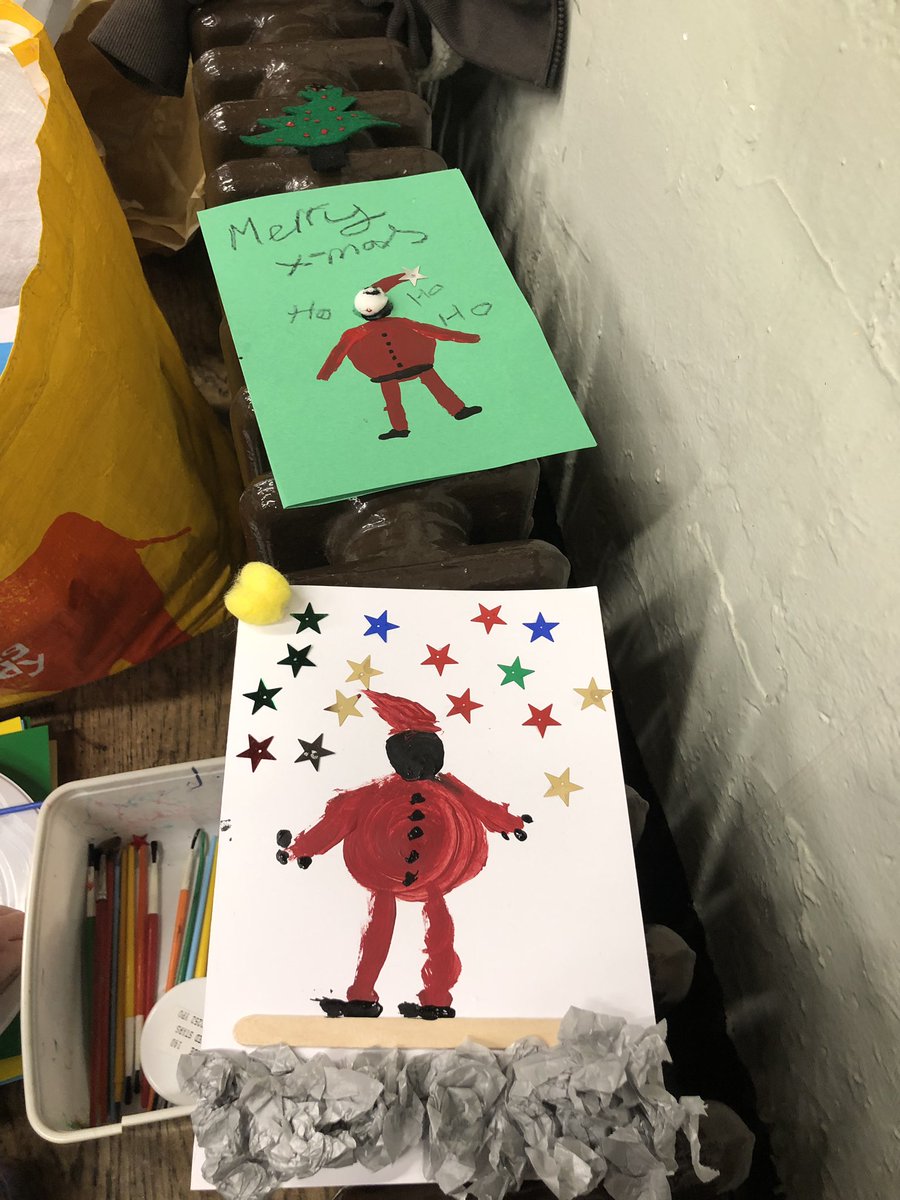 7thRamsbottom's tweet photo. Cub Leaders also showing their creative sides tonight! #CraftMasters #Christmas #LeadersSkills #SkillsForLife https://t.co/B7bTSGHC9G