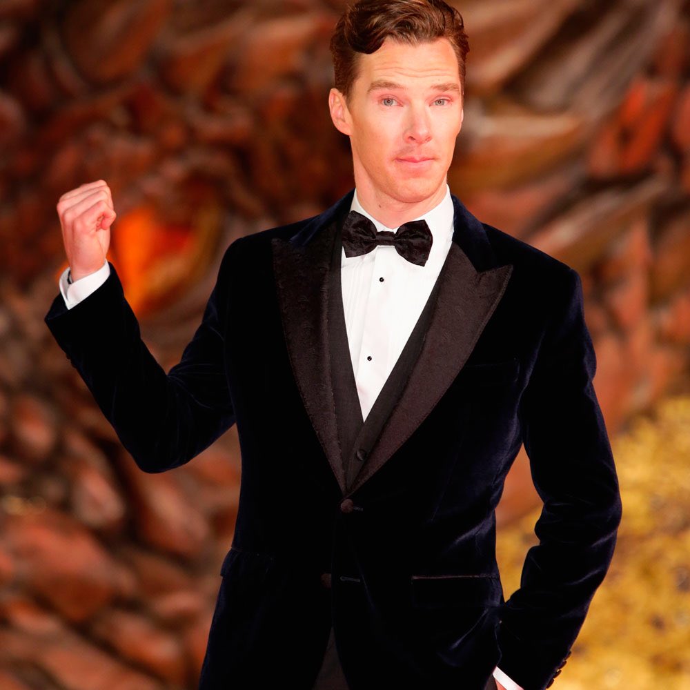 zago_vasna's tweet photo. A couple offerings today from opposite ends of the spectrum, from #Rumpledbatch to #VelvetTuxbatch! He’s yummy in the extremes and all points in between. #Stylebatch3, @CumberbatchSpam https://t.co/oiY6Vxcrlz