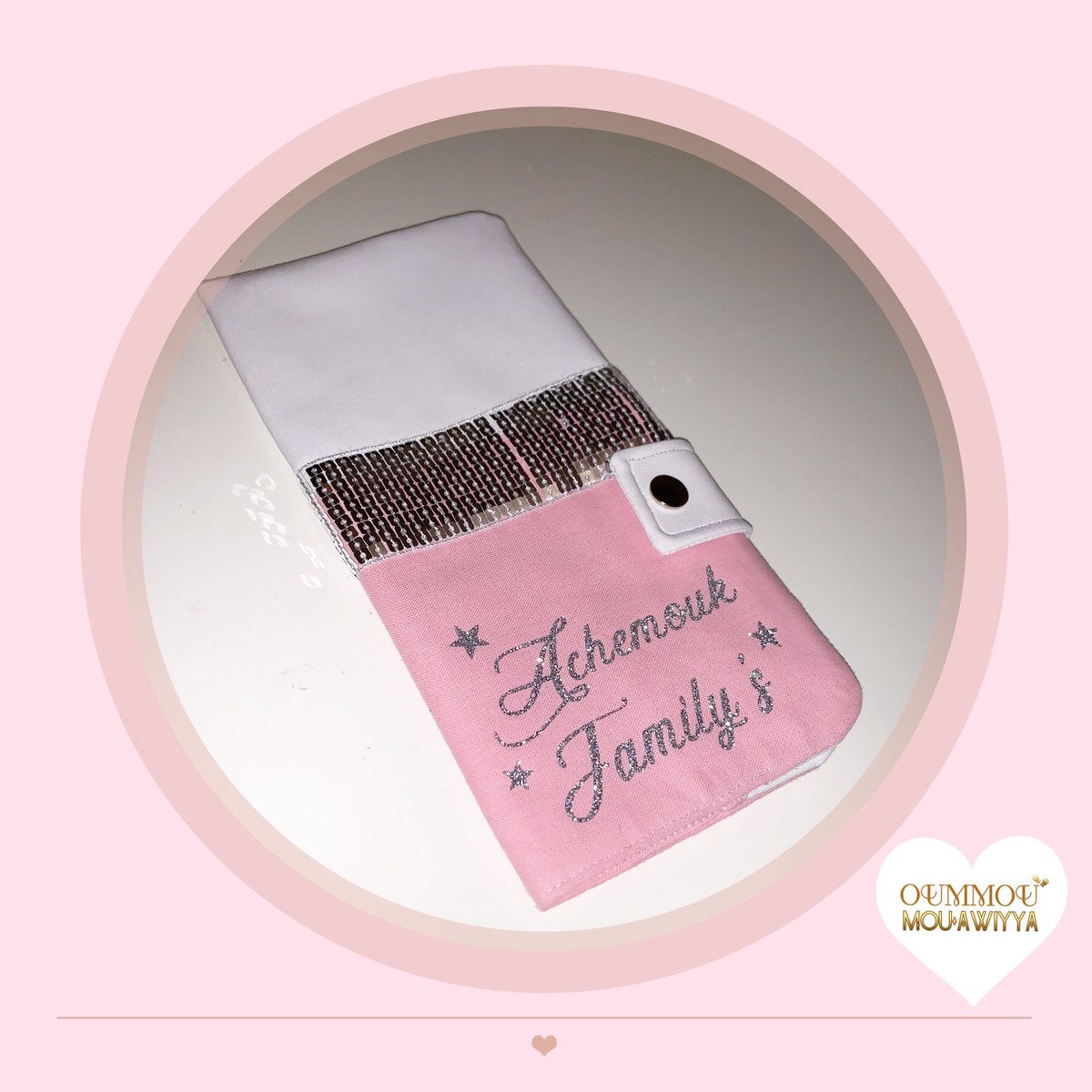 omcreations's tweet image. #protegelivretdefamille #personnalisé #faitmain #modeleunique #marquefrancaise