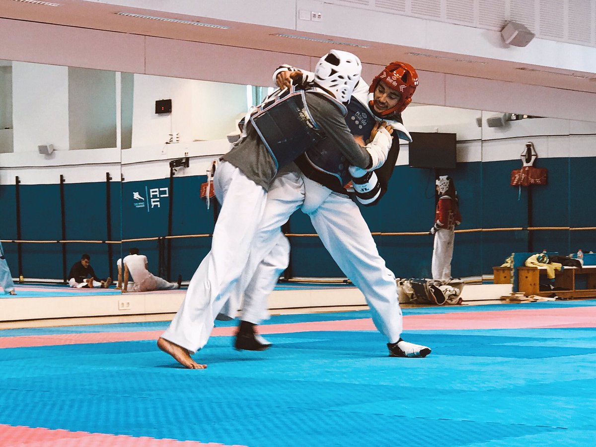 Bailar pegados es bailar
igual que baila el mar... 🔈🗯🎶 Con mil ganas de volver al ruedo 😜🔥 #lunesderecuperacion #bailando #newstyle #enpocovolvemos