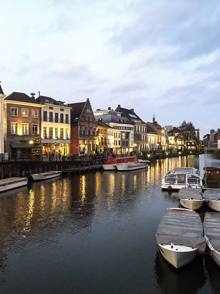 elinakst's tweet photo. Magic city, yummy food and lovely people ❤️ @visitgent #visitGent #EatingTheGap @foodpairing https://t.co/hZyn3wbSk2