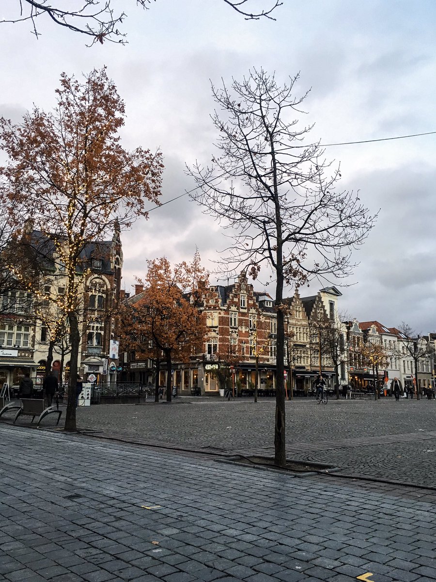 elinakst's tweet photo. Magic city, yummy food and lovely people ❤️ @visitgent #visitGent #EatingTheGap @foodpairing https://t.co/hZyn3wbSk2