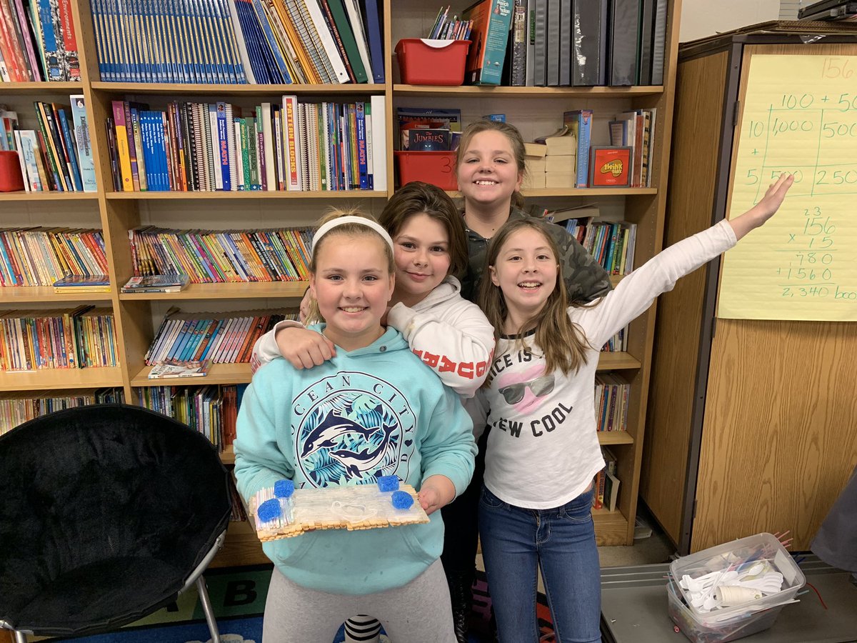 KMcCray85's tweet photo. @EasternWCPS 5th grade winning team!! #hourofcode2018 #STEMasAProcess https://t.co/v0dxHoV16U