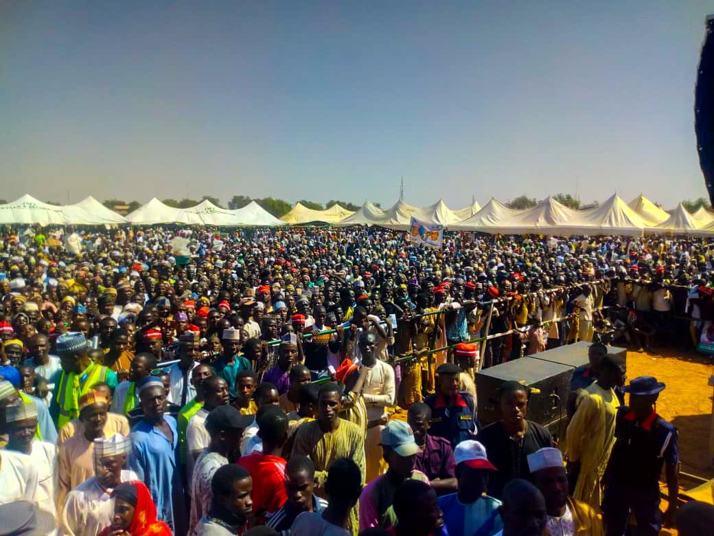 argaugie's tweet photo. At the official flag off of the @OfficialPDPNig presidential campaign in sok the crowd was heart warming @najeebtafida appreciat #najib4reps2019 @argaugie federal constituency #najibisok aljannah mai masayo dayawa https://t.co/Ao9u0lIOrB