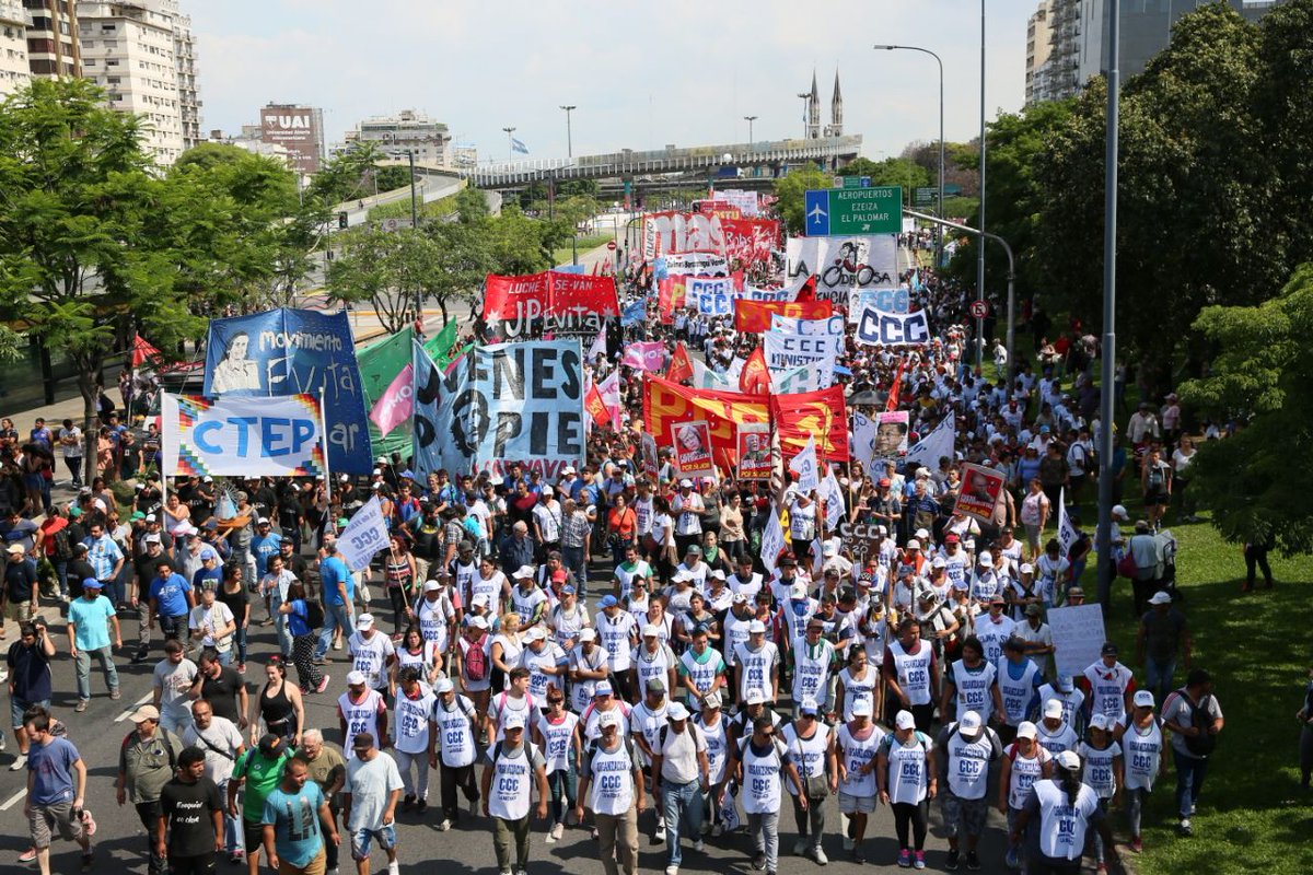 NoG20_Inter's tweet photo. Some more impressions of the protests on Friday 
We were loud and not afraid!

#FueraG20FMI 
#G20Argentina
#NoAlG20
#NoG20 https://t.co/ODSfUskR5p