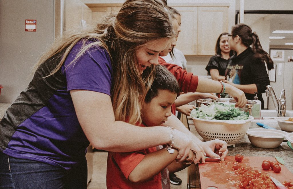 SNACKProgram's tweet image. We’ve missed you Twitter! A LOT has been going on. Check out some recent pictures from Monster Mania 2018 and our Kids CAN nutrition and education workshops!