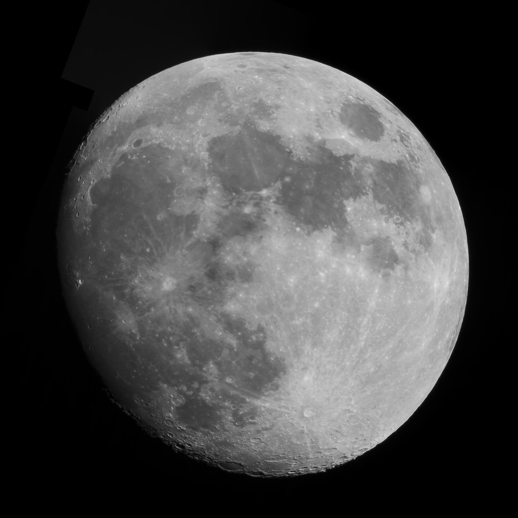 AstroAarschot's tweet photo. Waxing gibbous #Moon. #Astrophotography #LunarImaging @BBCStargazing @Celestron https://t.co/GJiQOS5l32