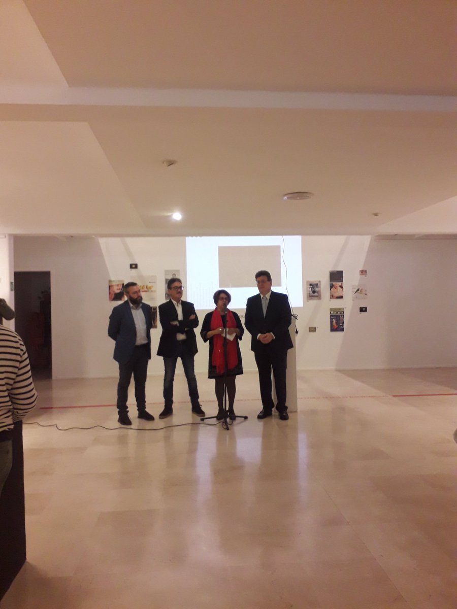 CBellasArtesTfe's tweet photo. Comenzamos con la inauguración de Merkarte 2018. https://t.co/ZiO8by71Un