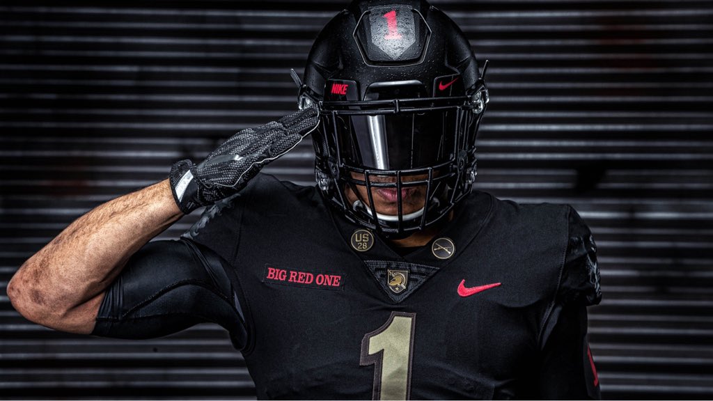 ArmyNavyGame's tweet photo. Both teams have released their uniforms for the 119th Army-Navy Game.

Who won the uniform battle? https://t.co/RCNPP4kidA