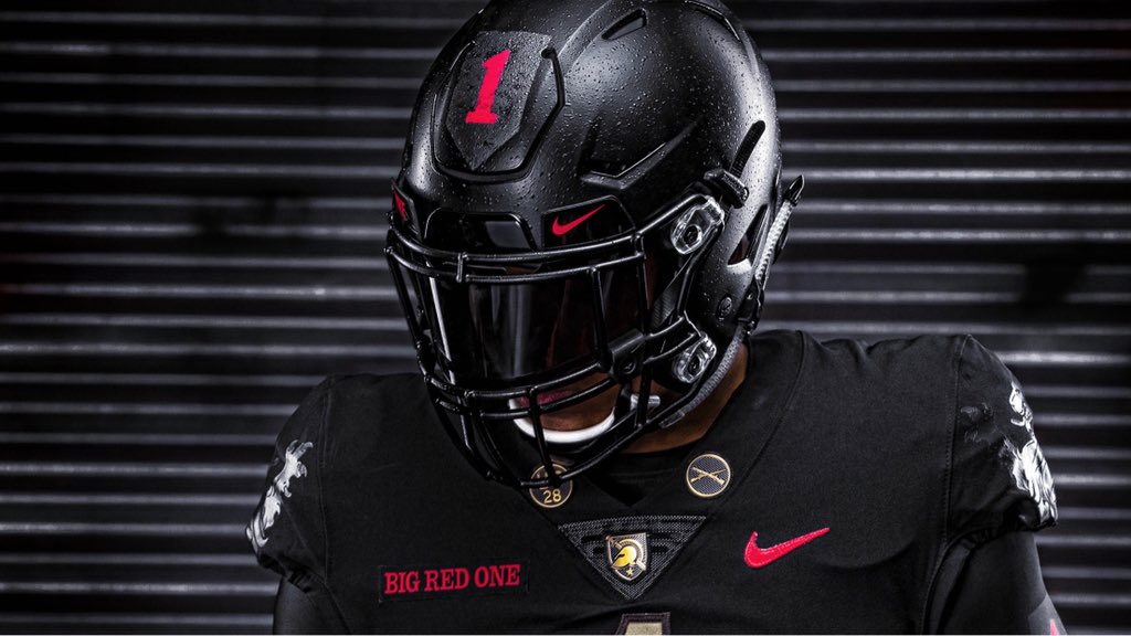 ArmyNavyGame's tweet photo. Both teams have released their uniforms for the 119th Army-Navy Game.

Who won the uniform battle? https://t.co/RCNPP4kidA