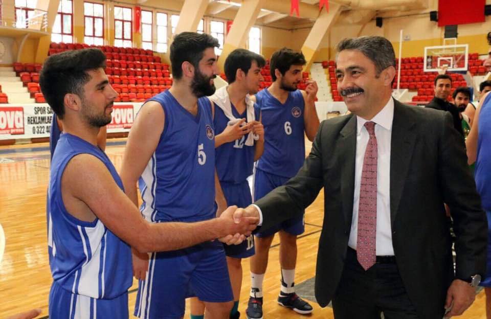 Projeleriyle Seyhan da tanınan Sayın <a href="/AbdlkerimARIKAN/">Abdülkerim ARIKAN</a> Seyhan Belediyesinin anahtarını Kazanacak güçtedir. <a href="/RT_Erdogan/">rt_erdogan</a> <a href="/tcbestepe/">T.C. Cumhurbaşkanlığı</a> <a href="/kasapoglu/">Dr. Mehmet Kasapoğlu</a> <a href="/jsarieroglu/">Jülide Sarıeroğlu 🇹🇷</a> <a href="/omerrcelik/">Ömer Çelik</a> <a href="/MSErdinc/">Mehmet Şükrü ERDİNÇ</a> <a href="/Tamer_Dagli/">Tamer Dağlı 🇹🇷</a> <a href="/avfikretyeni/">Fikret Yeni 🇹🇷</a> <a href="/AhmetAkan01/">Ahmet AKAN</a> @ahmetzenbilci <a href="/abdullahdogru01/">Abdullah Doğru</a> <a href="/mehmetozhaseki/">Mehmet Özhaseki</a> <a href="/AbdulkadirOzl/">Abdulkadir Özel</a>