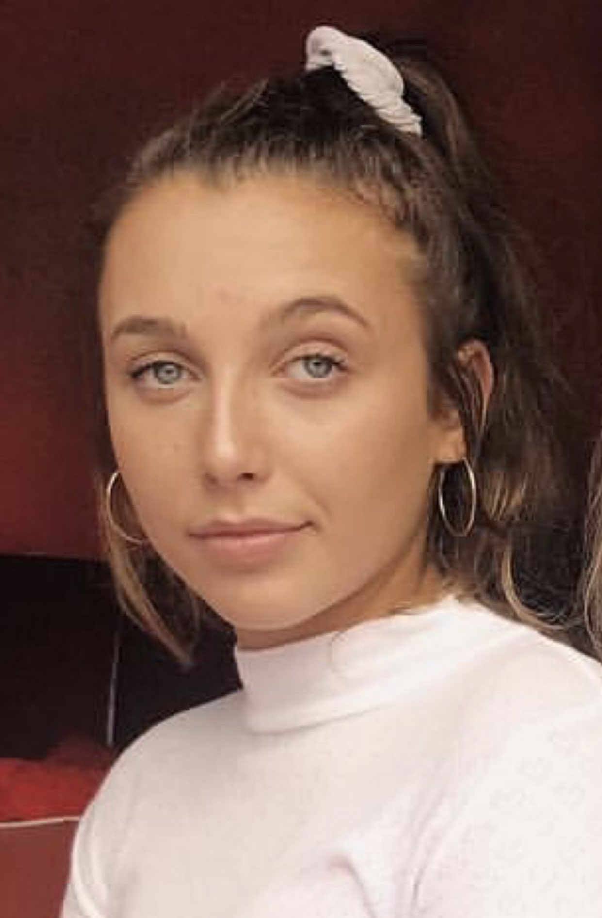 🦋 on X: Oomf said emma chamberlain and noah cyrus look alike i'm-   / X