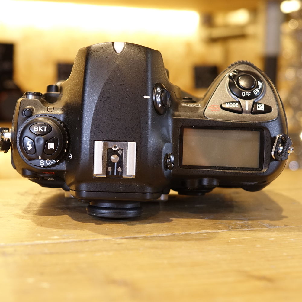 hcused's tweet image. Just In!!

Nikon D2X Professional DSLR Camera Body harrisoncameras.co.uk/pd/used-nikon-… #harrisoncameras #dlsr #camera #d2x #nikon #used #photography #secondhand #sheffield #cameras