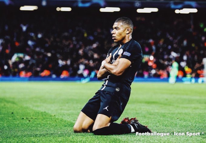 Footballogue tweet picture