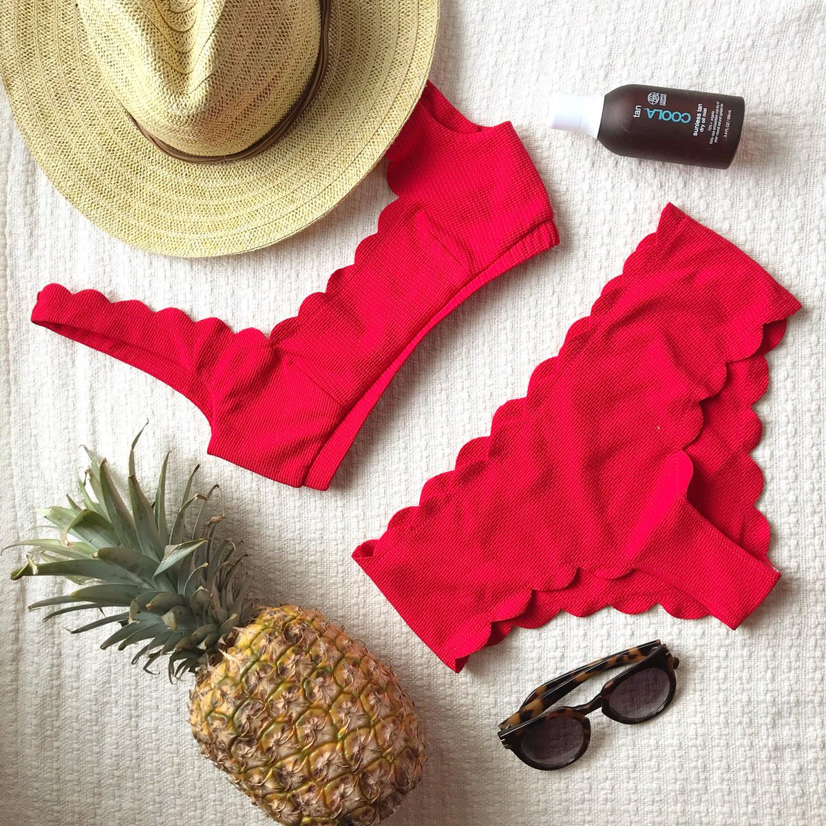 Win the ultimate dream vacation to Hawaii with <a href="/jillianharris/">Jillian Harris</a> as she gives away a 3-night stay at <a href="/FairmontOrchid/">Fairmont Orchid, Hawaii</a> today!