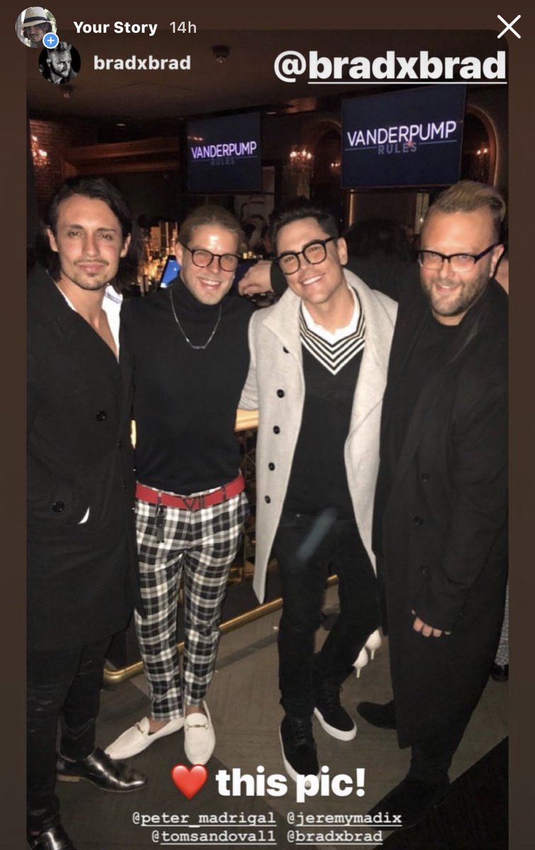 LLPJMadrigal's tweet photo. ❤️✔️🙏 @jeremymadix1 @TomSandoval1 @Brad_x_Brad
#VanderpumpRrules #PumpRules #SurRules #TomTomRules https://t.co/DY6TrIEEq1