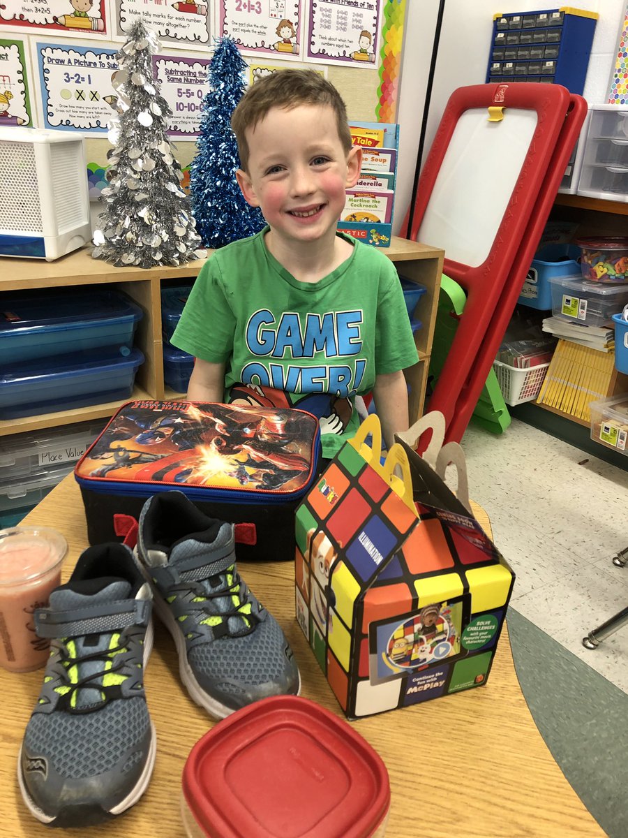 MsKelschMiller's tweet photo. Thank you @McDStAlbert for making such yummy happy meals for our Happy Meal reward lunch! 5 hardworking kiddos read 100 books and earned a delicious treat. Awesome work friends! @GSACRD @NMR_School https://t.co/S3LCvgQnOP
