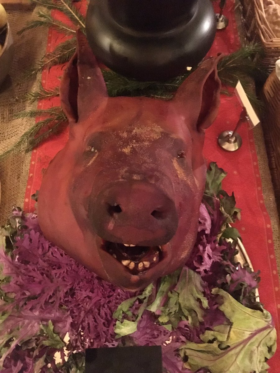 Papanomaly tweet media