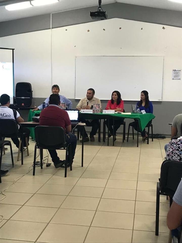 CONFERENCIA MAGISTRAL "Expectativas y desafíos de la educación superior en México" impartida por el Dr. David Cienfuegos Salgado la cual se llevó a cabo en el Auditorio de la Escuela Superior de Ciencias Ambientales, Acapulco, Gro.
