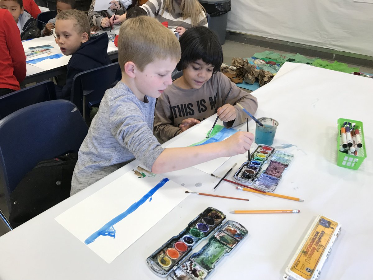 HudsonRivMuseum's tweet photo. Art education allows students to think outside the box, supports critical thinking, & develops creative problem-solving skills. See how we're incorporating the #Arts and #STEAM initiatives in our programming—follow #MuseumEdMonday & see more here: https://t.co/bYRixJBxjj https://t.co/zAPzXRZv9n
