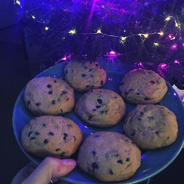 I have to say Corey makes the best #veganchocolatechipcookies  ever. 😍 bit.ly/2AP4diz