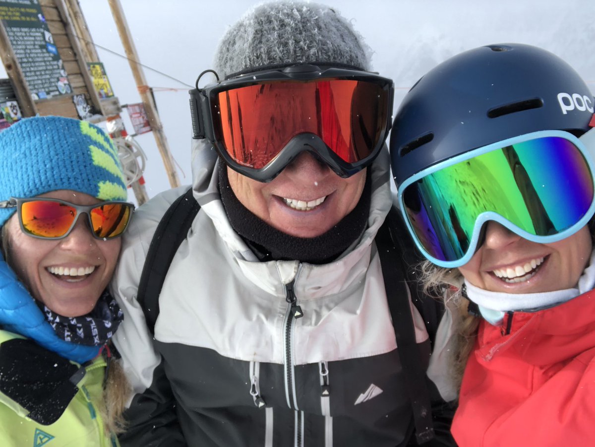 juliahedman's tweet photo. The best type of bowling. You have to go up to get down. ⛷❄️👌 @lyndski @aspenjfm @AspenSnowmass https://t.co/mmm0CCUXxv