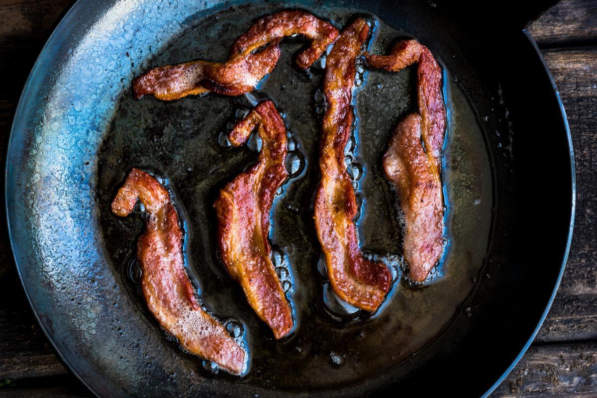 TheSun's tweet photo. ‘Bringing home the bacon’ could be BANNED to stop vegans getting offended https://t.co/MHb0F0W3CF https://t.co/ef9V3iLSlb