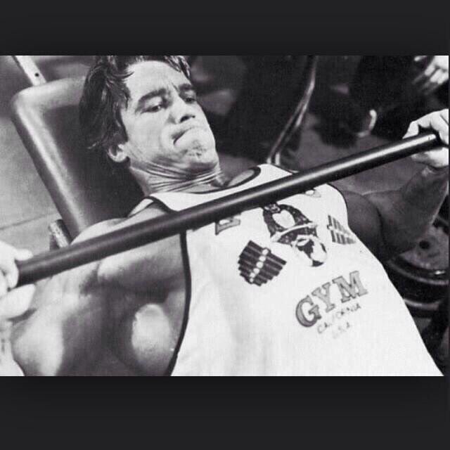WElGHTROOM's tweet image. RETWEET if you can bench 225+💪🏼
