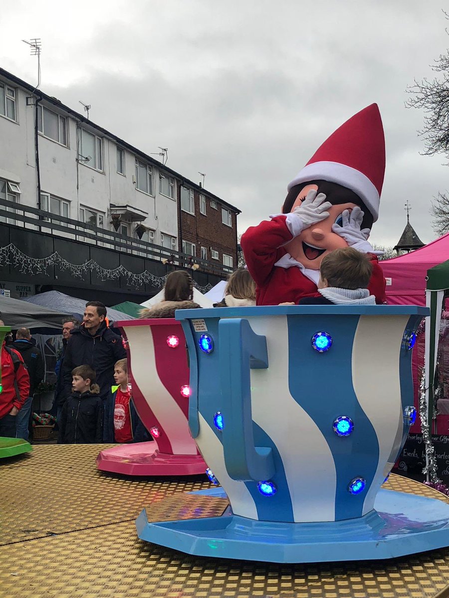 HelperNallys's tweet photo. Day 15:
Elfie enjoyed visiting the village fair! @AoM_trafford @So_SaleTown #Elfie #StephNally #Christmas #Elf #ChristmasMarkets #Donate https://t.co/JqrX7ajetZ