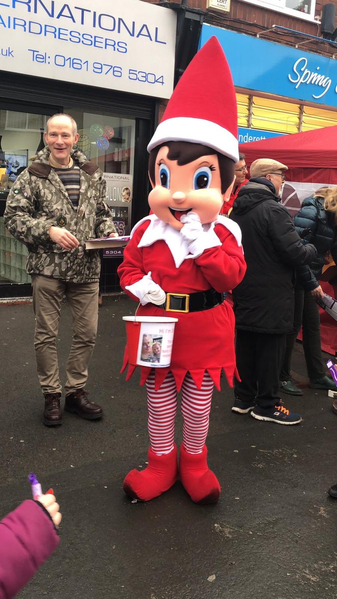 HelperNallys's tweet photo. Day 15:
Elfie enjoyed visiting the village fair! @AoM_trafford @So_SaleTown #Elfie #StephNally #Christmas #Elf #ChristmasMarkets #Donate https://t.co/JqrX7ajetZ