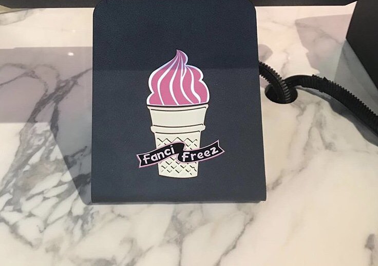 FreshPrints208's tweet photo. Some sweet stickers for Fanci Freez 🍦🍦🍦

Fanci Freez Is an amazing experience, and bite to eat! Delicious burgers and shakes! https://t.co/qCQYR3Tds3