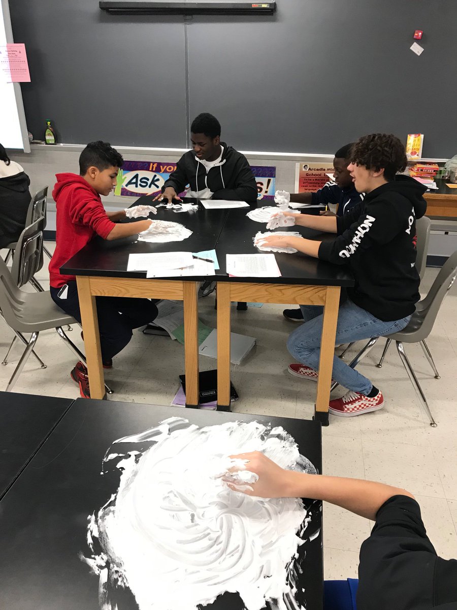 morrea123's tweet photo. Using shaving cream to understand the Periodic Table? Yes!!! #8thGradeScienceRocks @greecearcadiams @mrlumb @mikejferris2 @GreeceCentral @stefanie0124 @13KarynP13 https://t.co/ZZkZvipSBZ