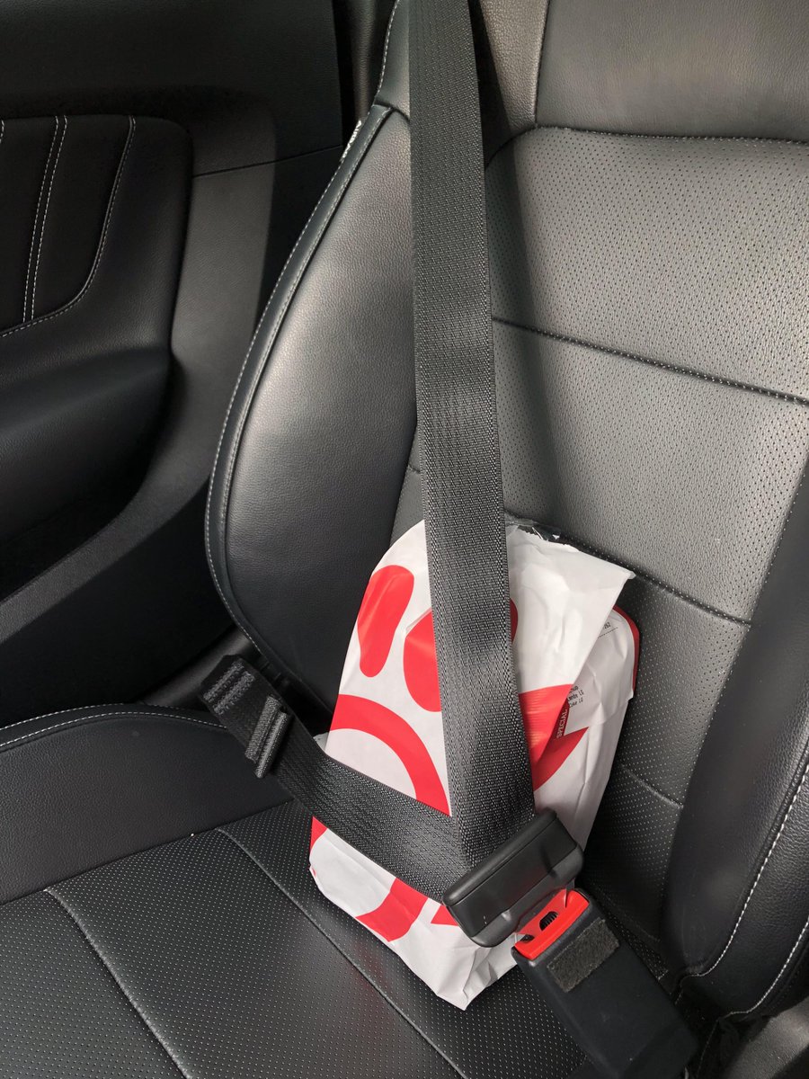 Safety first! 📷: @usfcruz on Instagram.