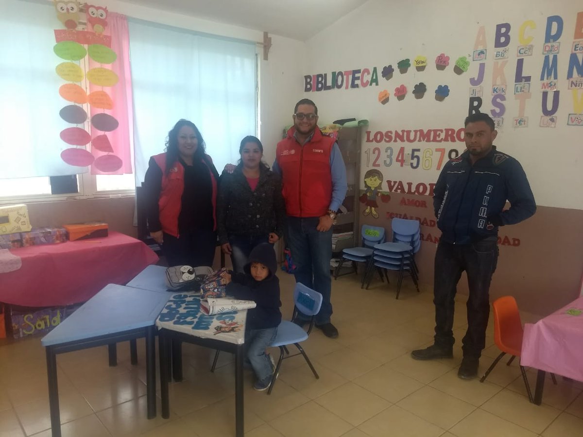 ErnestoGasparri's tweet photo. Hoy visitamos las comunidades de La Primavera y Santa Fe en #Galeana y Las Delicias en #Itrubide. Es un gran placer ver el trabajo de los #LEC, además de ver la gran participación de los alumnos y padres de familia. https://t.co/Xf24jVuT7H