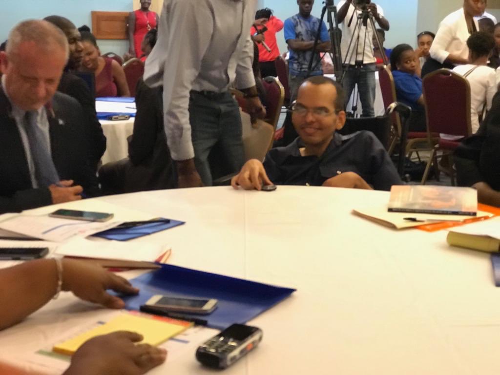 BSEIPH's tweet photo. Présentation du rapport de l'Etude sur la Santé Reproductive des femmes et des jeunes à besoins spéciaux dans l'Ouest d' Haïti. #3décembre#journéeinternationaledespersonneshandicapées. #BSEIPH #UNFPA #MINUJUSTH #UFMORH #AFAS #FHAASHAA https://t.co/NXBE1TvGJN