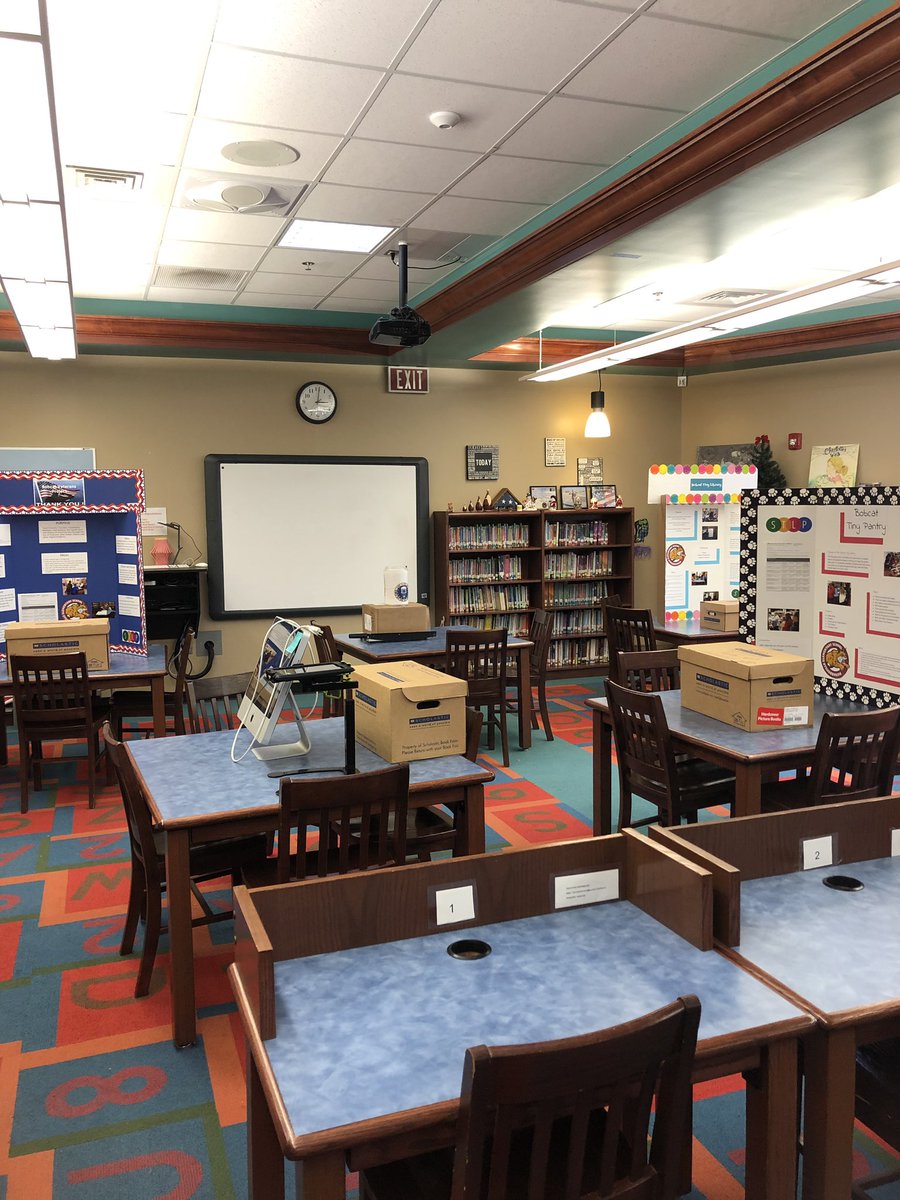 RESMediaCtr's tweet photo. All ready for STLP showcase @wku https://t.co/hhlZE4U4PD