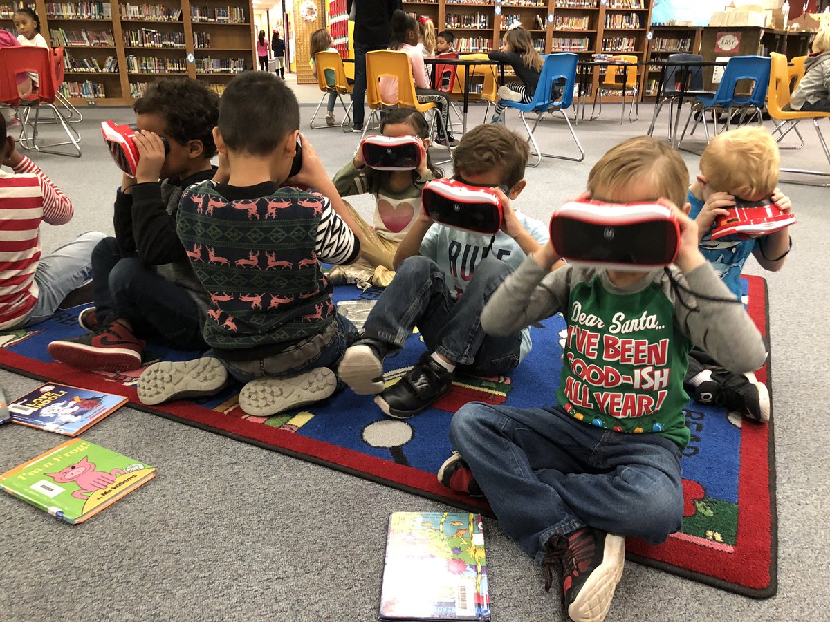MrsHendReads's tweet photo. Taking students on virtual field trips this week when they come to the library to further their learning!! They are loving it. #blantonlib #outofthelibrary #BlantonTransform https://t.co/rR9MP2MoCl