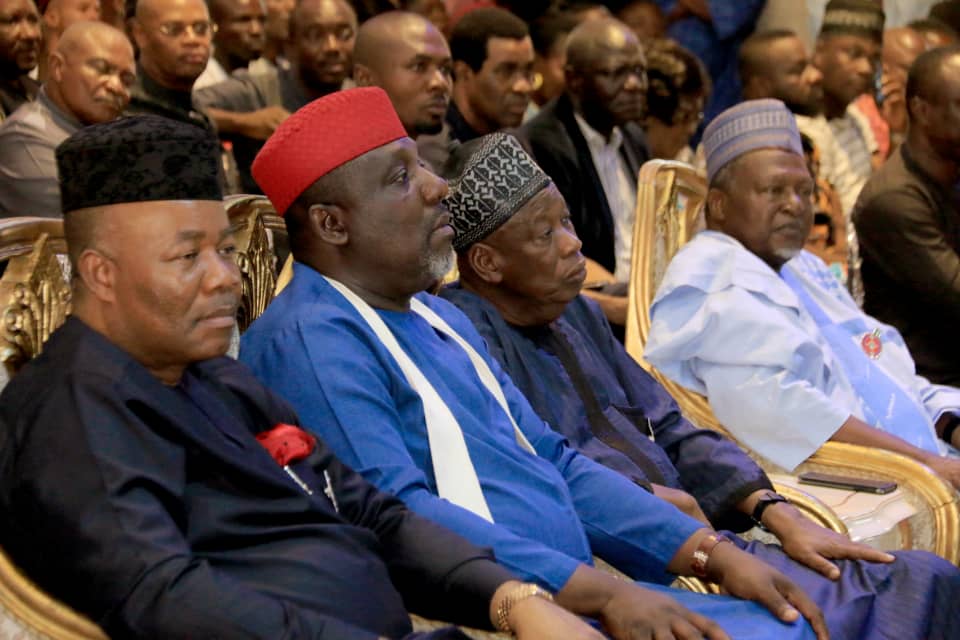 DemboUmar's tweet photo. L-R Sen Akpabio, Gov Okorocha,Gov Ganduje and Umaru Dembo at the briefing by Okorocha group in Owerri durin the vusit there by the Peace and Reconciliation Committee. https://t.co/NrYegEros1